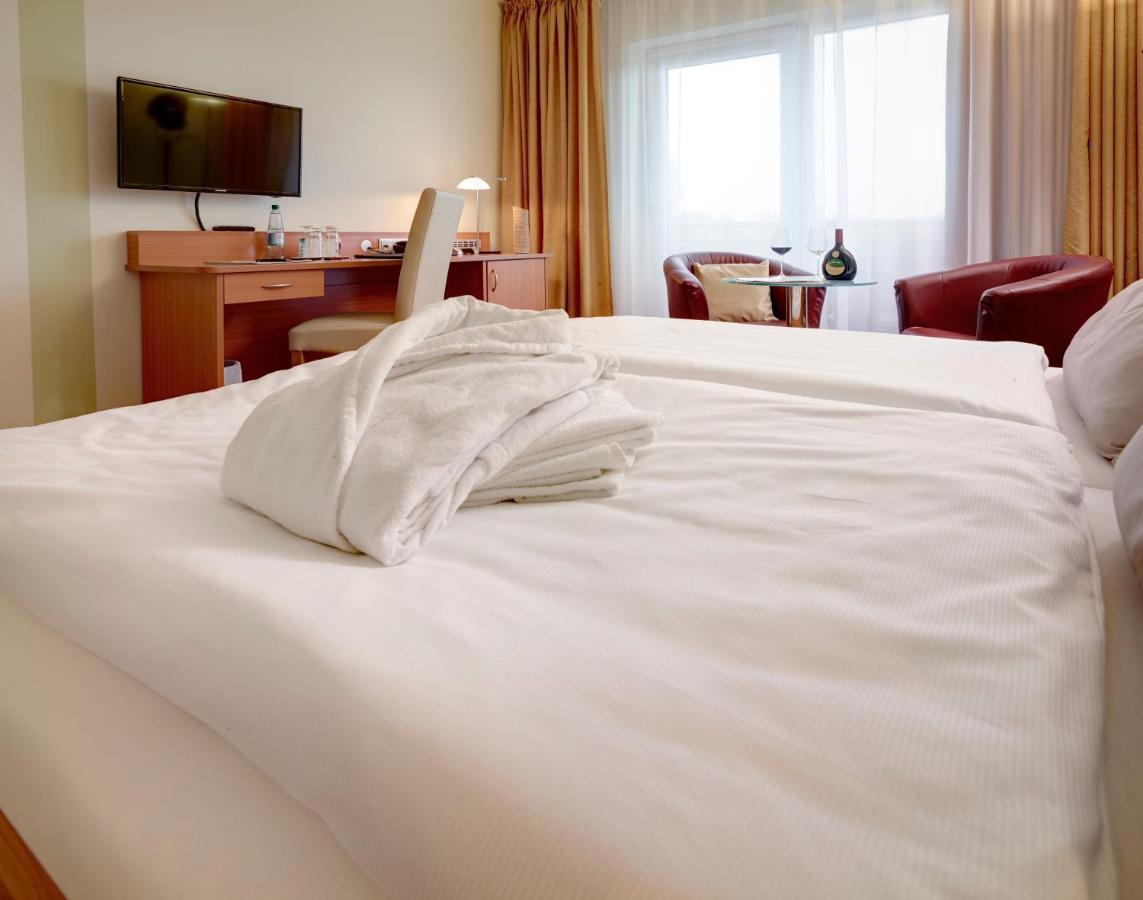 Kurhotel Pyramide Bad Windsheim Extérieur photo