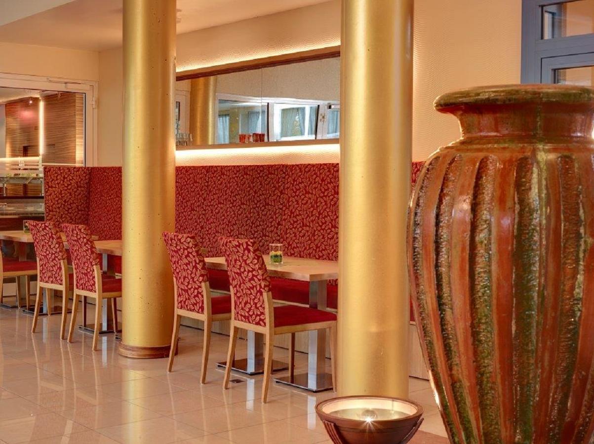 Kurhotel Pyramide Bad Windsheim Extérieur photo