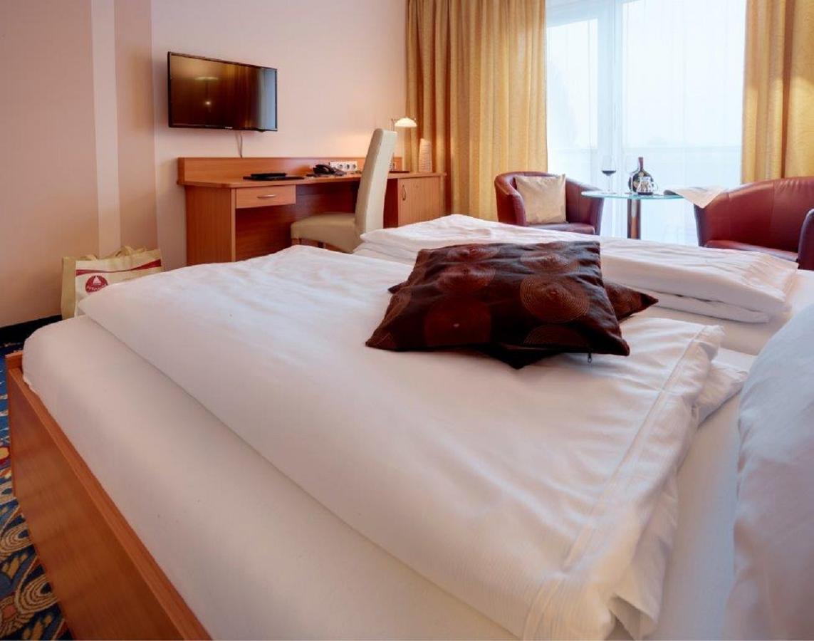 Kurhotel Pyramide Bad Windsheim Extérieur photo