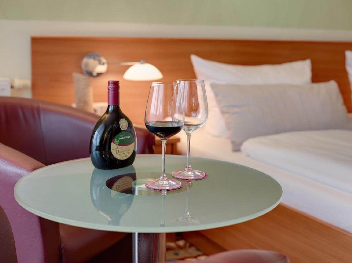 Kurhotel Pyramide Bad Windsheim Extérieur photo